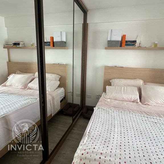 Apartamento à venda com 2 quartos, 68m² - Foto 7