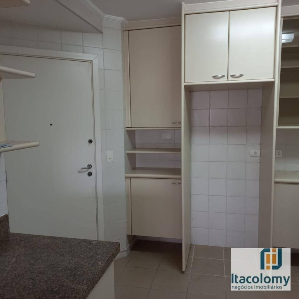 Apartamento à venda com 3 quartos, 123m² - Foto 24