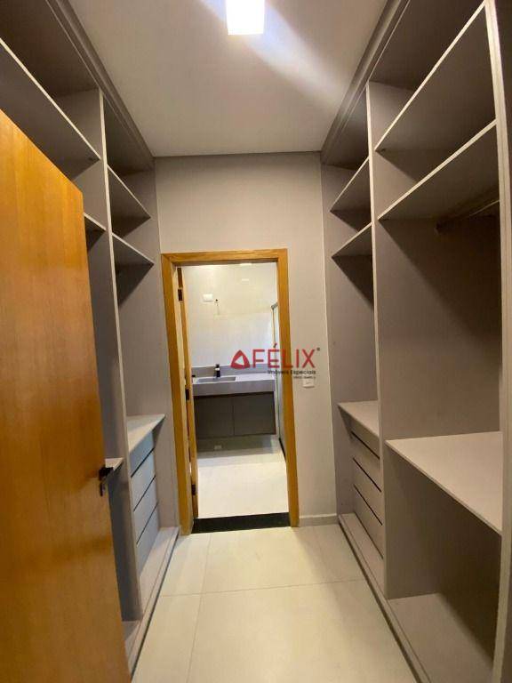 Casa de Condomínio para alugar com 3 quartos, 220m² - Foto 53