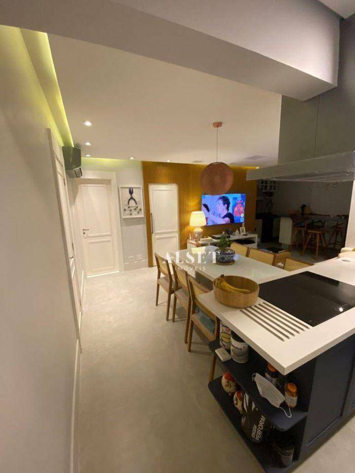 Apartamento à venda com 2 quartos, 78m² - Foto 4