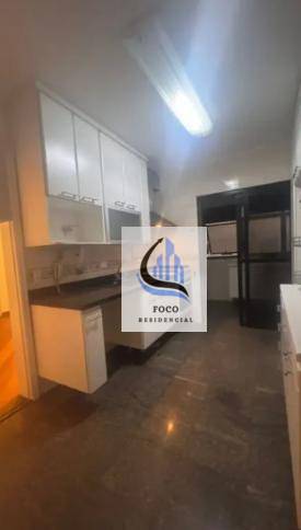 Apartamento à venda com 3 quartos, 116m² - Foto 12