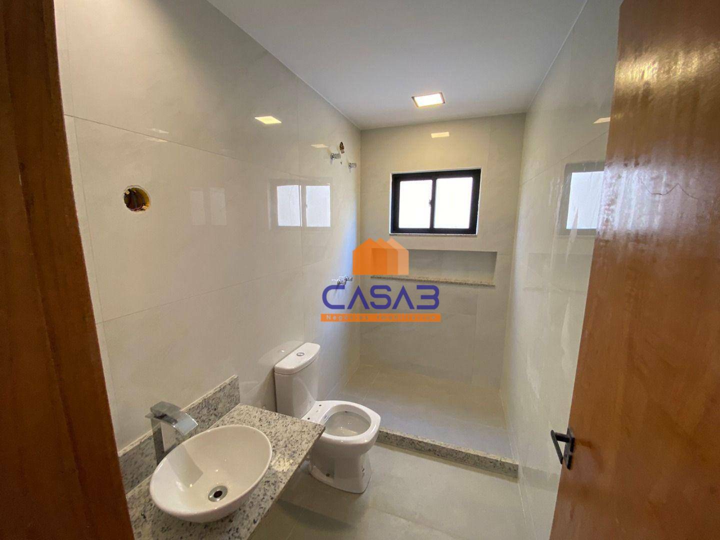 Casa à venda com 4 quartos, 208m² - Foto 12