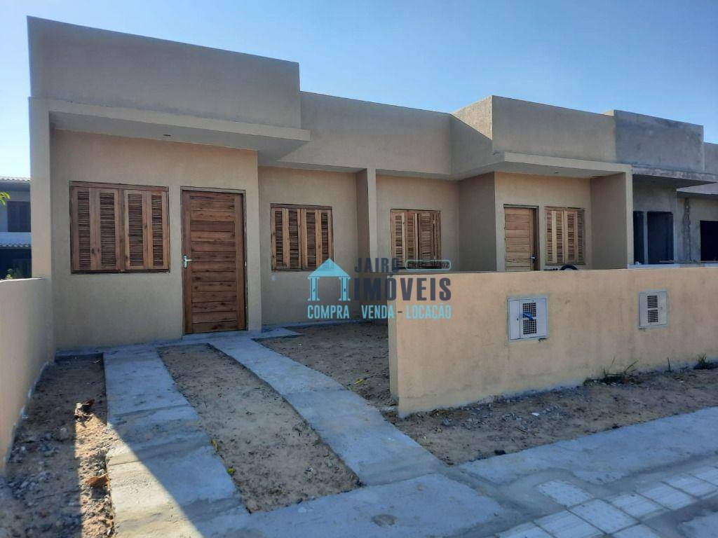 Casa à venda com 2 quartos, 55m² - Foto 3