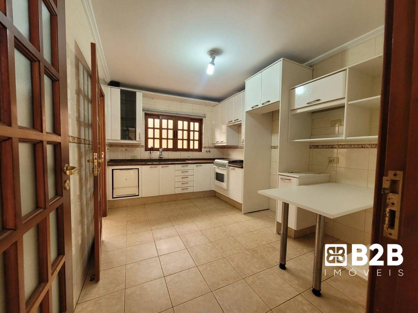 Casa à venda com 2 quartos, 235m² - Foto 12