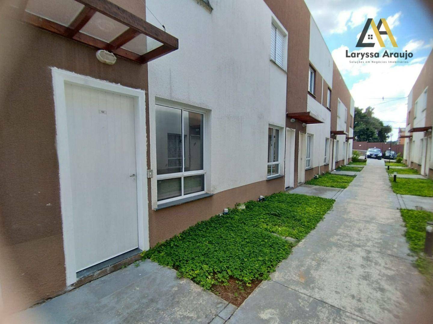 Casa à venda com 2 quartos, 50m² - Foto 2