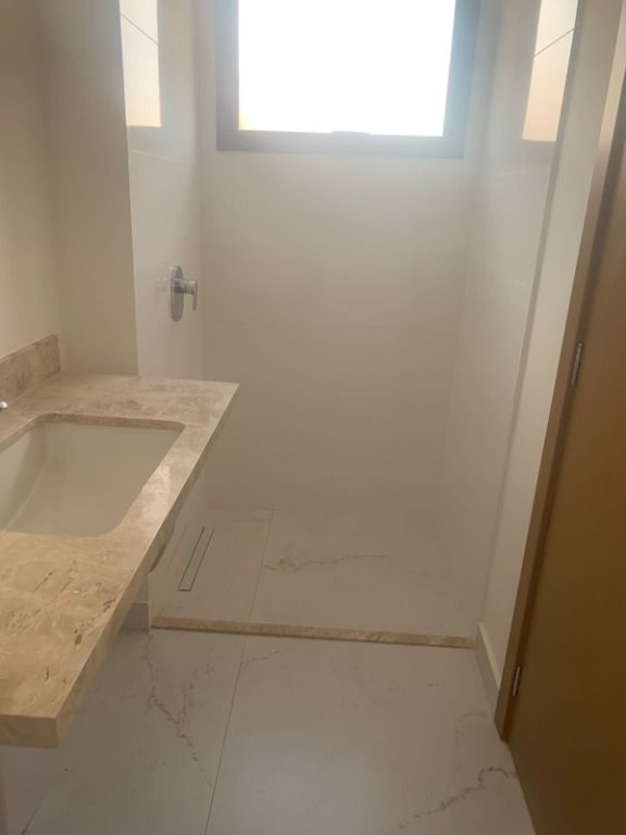 Apartamento à venda com 3 quartos, 124m² - Foto 18