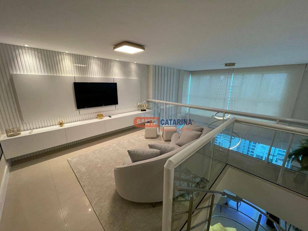 Apartamento à venda com 4 quartos, 225m² - Foto 27