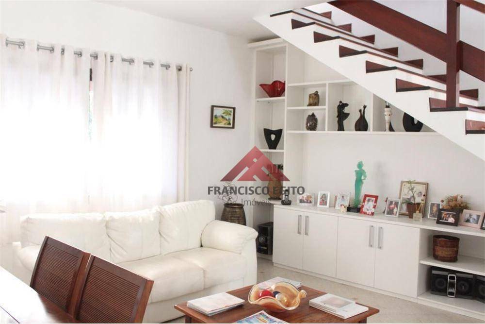 Casa de Condomínio à venda com 5 quartos, 270m² - Foto 2