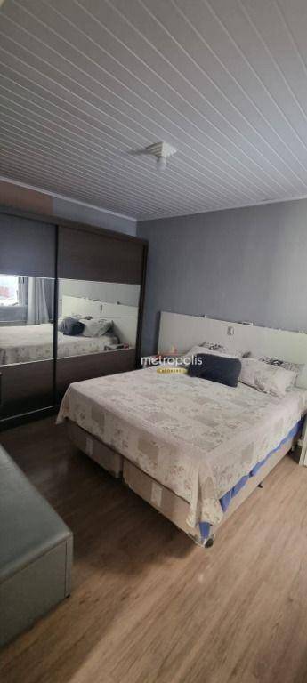 Casa à venda com 5 quartos, 250m² - Foto 9