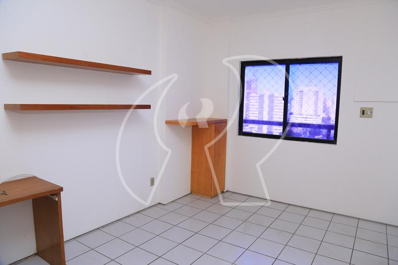 Apartamento à venda com 3 quartos, 174m² - Foto 10