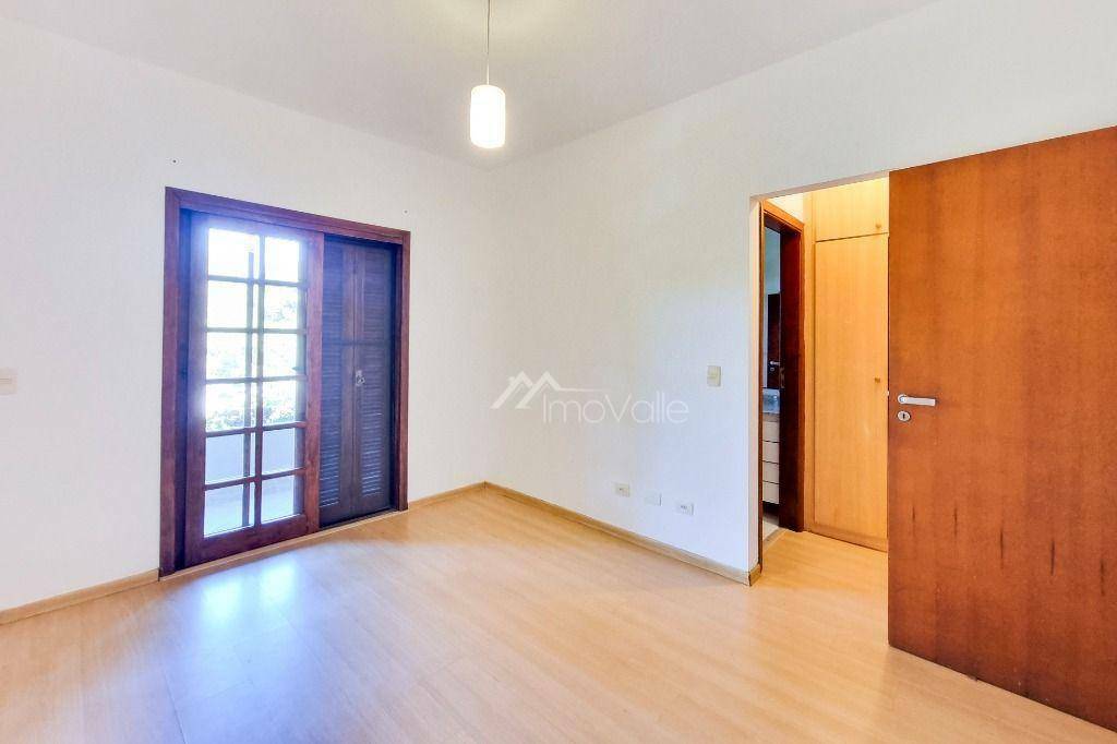 Casa de Condomínio à venda e aluguel com 5 quartos, 550m² - Foto 17