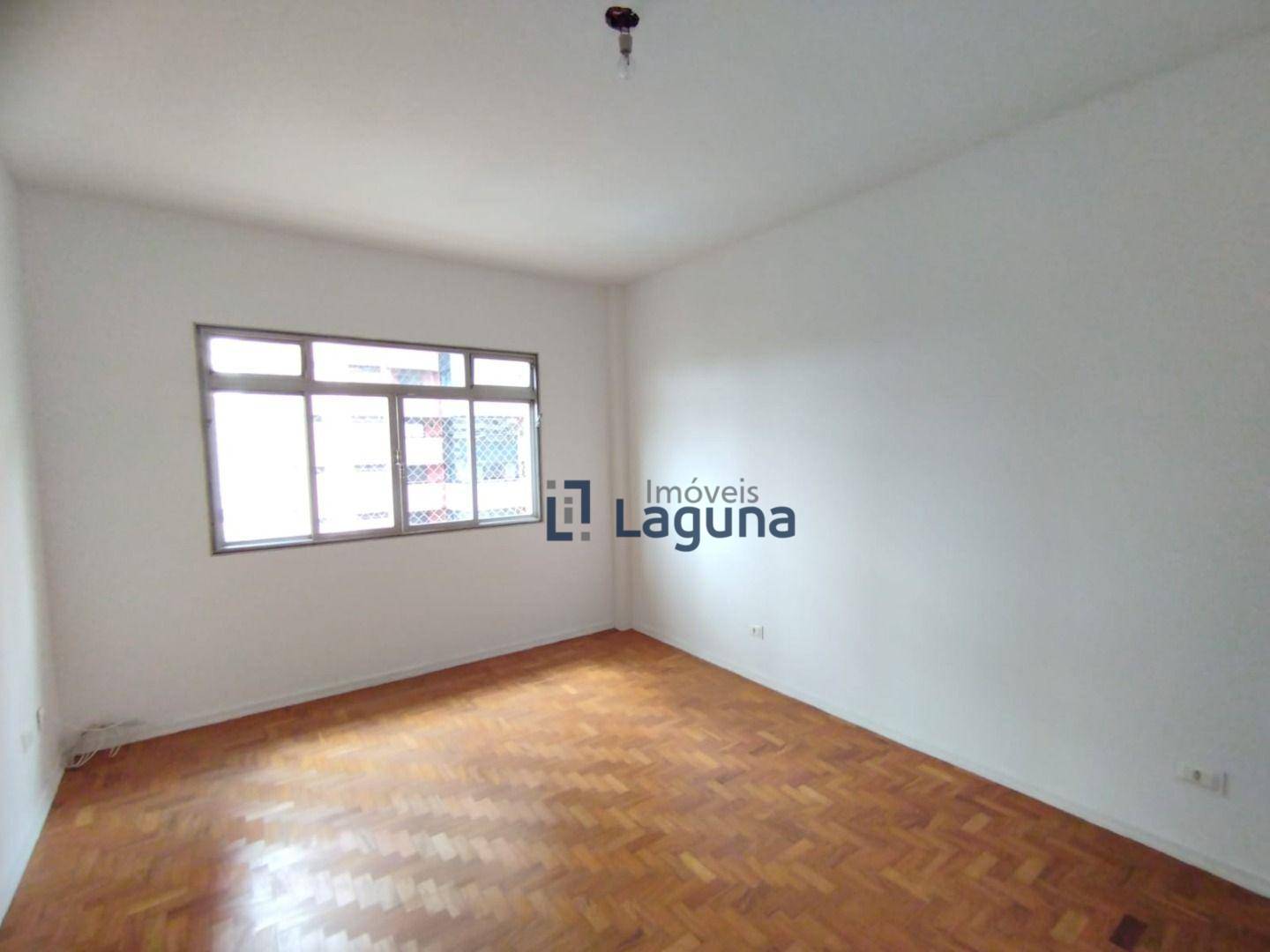 Apartamento à venda com 2 quartos, 80m² - Foto 5