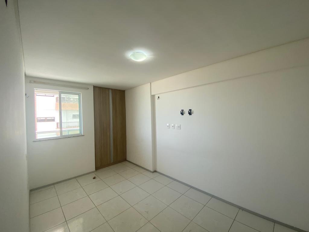 Apartamento à venda com 2 quartos, 75m² - Foto 7