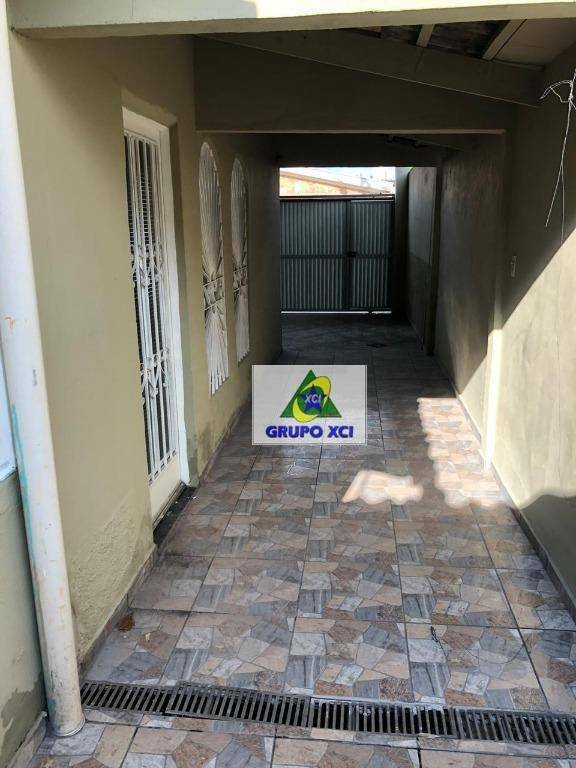 Casa à venda com 4 quartos, 147m² - Foto 10