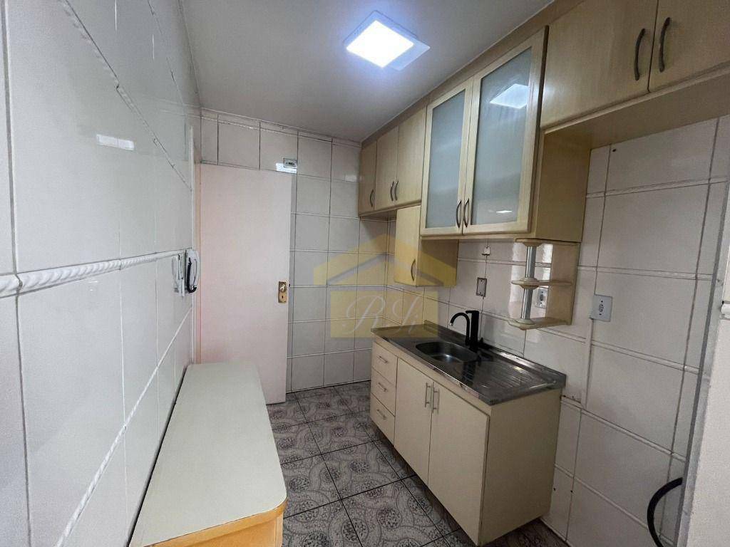 Apartamento para alugar com 2 quartos, 68m² - Foto 6