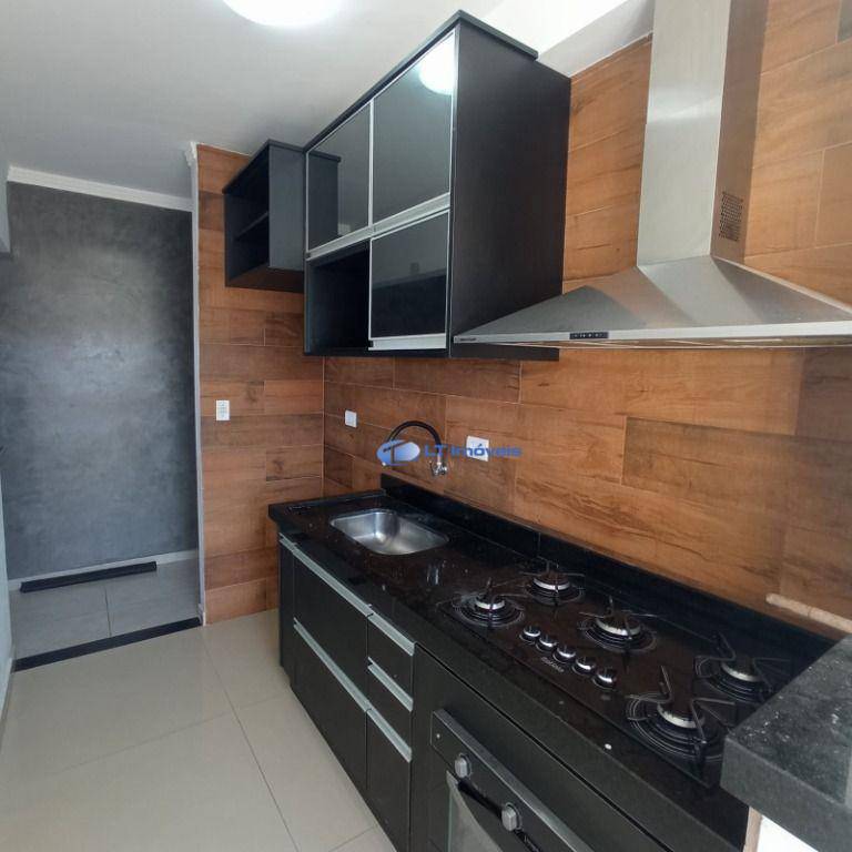 Apartamento à venda com 2 quartos, 69m² - Foto 2