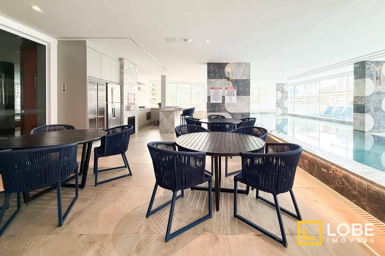 Apartamento à venda com 4 quartos, 193m² - Foto 16
