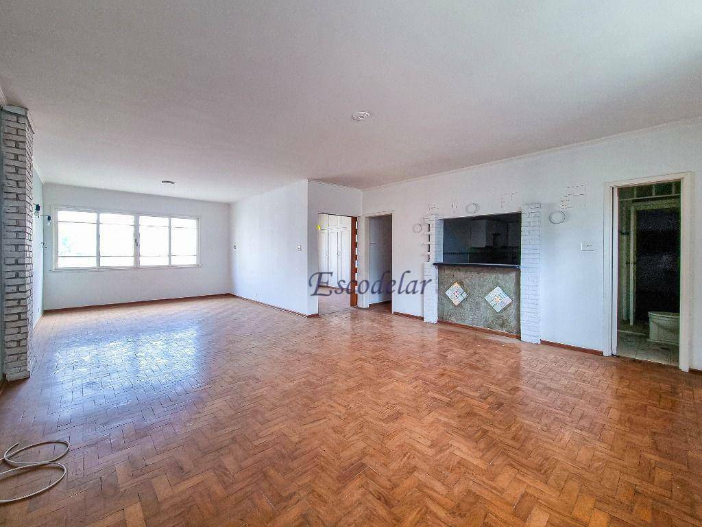 Apartamento à venda com 3 quartos, 160m² - Foto 2