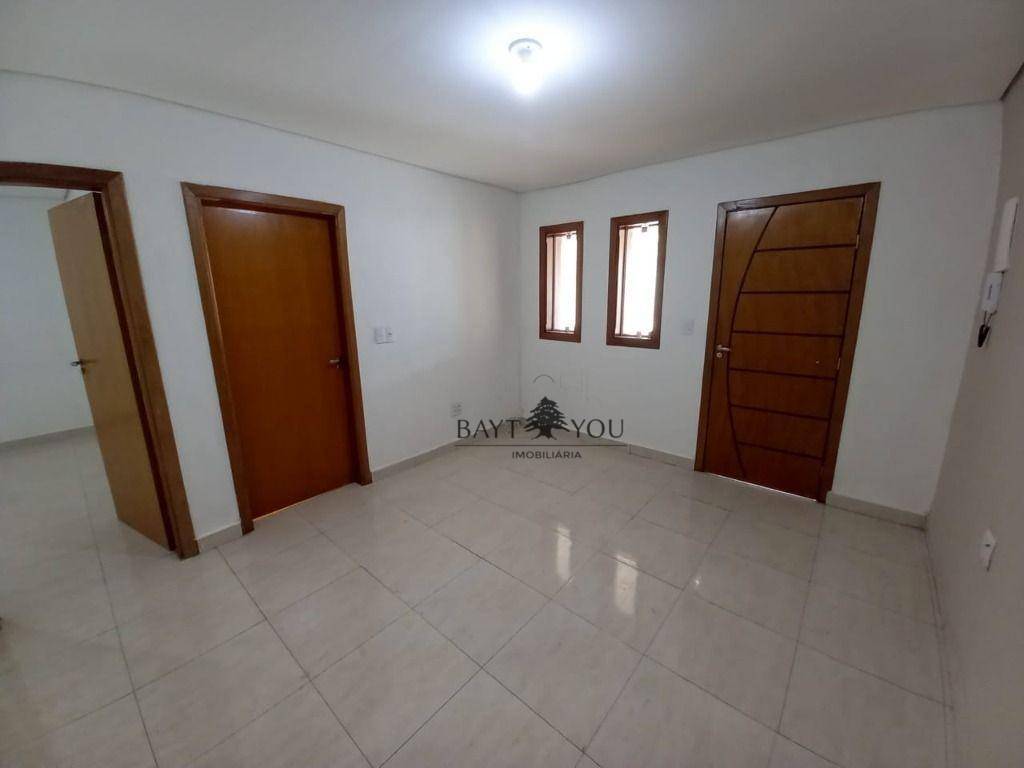 Casa para alugar com 2 quartos, 98m² - Foto 1