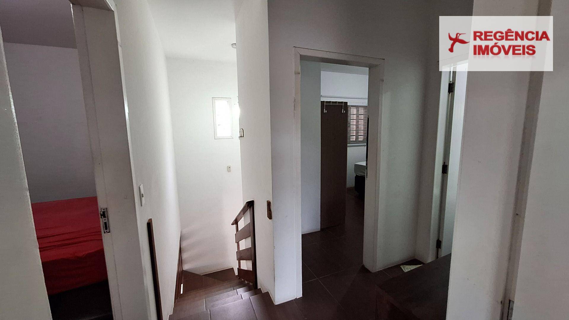 Casa à venda com 3 quartos, 200m² - Foto 27