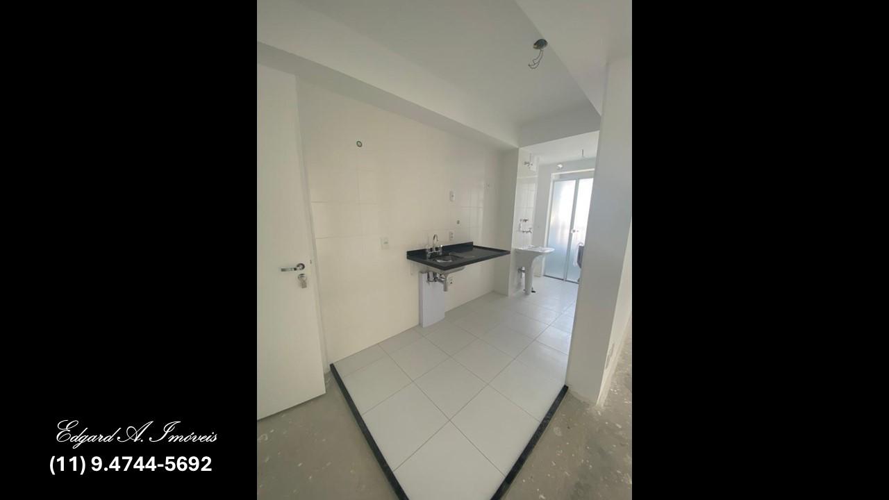 Apartamento à venda com 2 quartos, 67m² - Foto 3