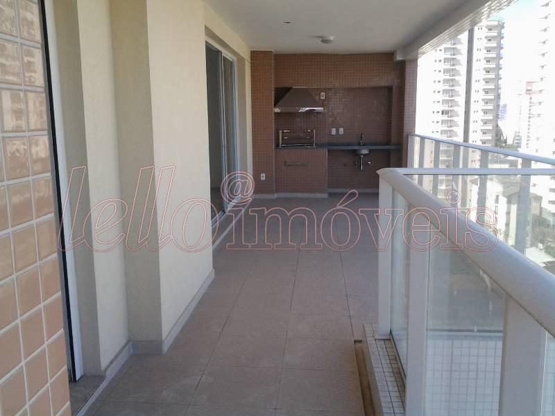 Apartamento à venda com 3 quartos, 227m² - Foto 2