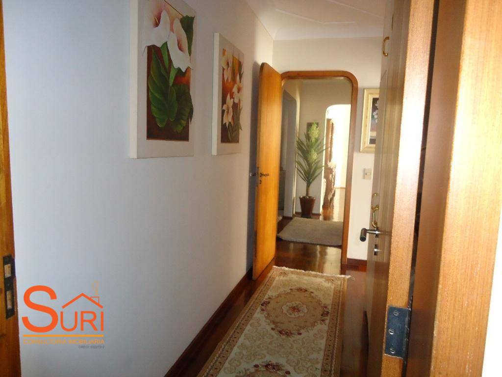 Apartamento à venda com 3 quartos, 198m² - Foto 2