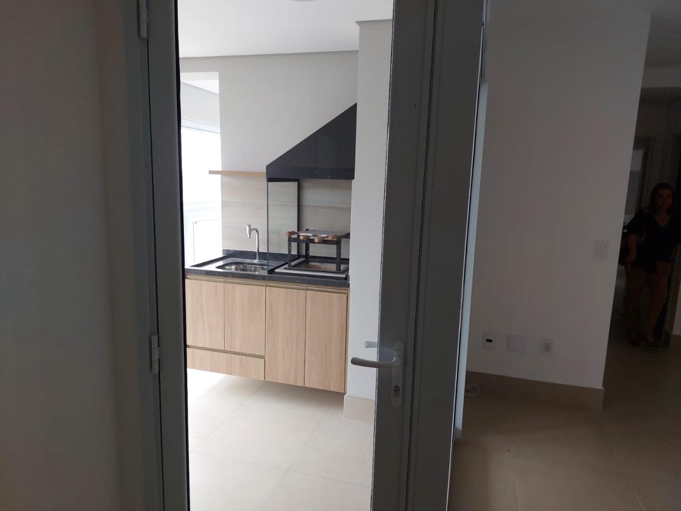 Apartamento para alugar com 2 quartos, 67m² - Foto 2