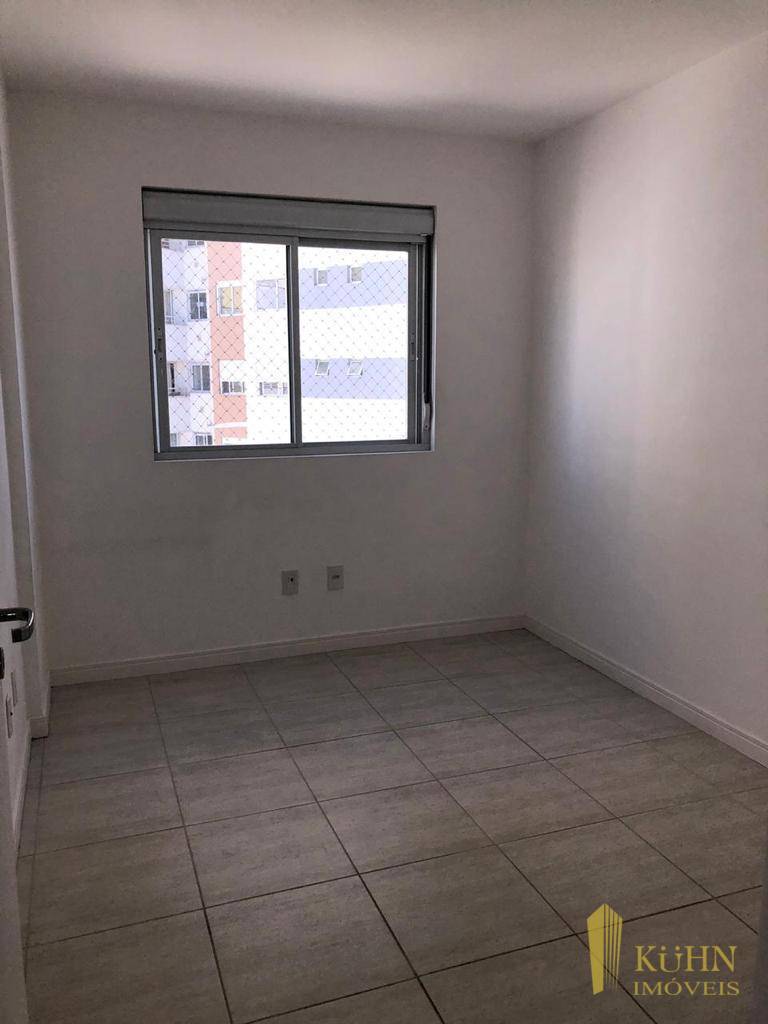 Apartamento à venda com 3 quartos, 86m² - Foto 22