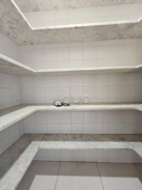 Casa de Condomínio para alugar com 3 quartos, 390m² - Foto 17