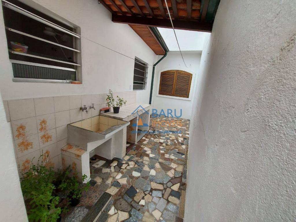 Casa à venda e aluguel com 3 quartos, 200m² - Foto 26