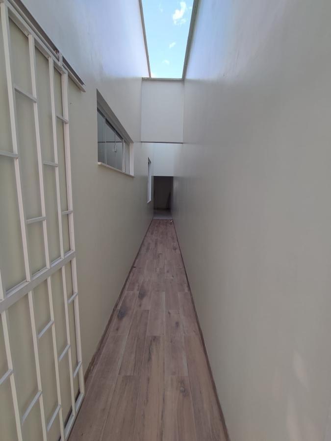 Casa para alugar com 2 quartos, 200m² - Foto 4