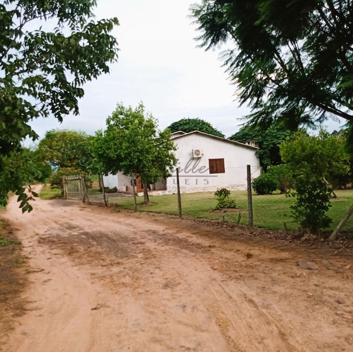 Fazenda à venda com 2 quartos, 450m² - Foto 2