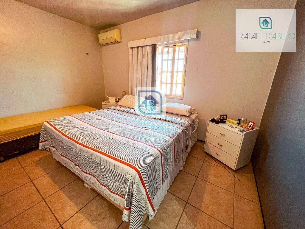 Casa de Condomínio à venda com 4 quartos, 263m² - Foto 16