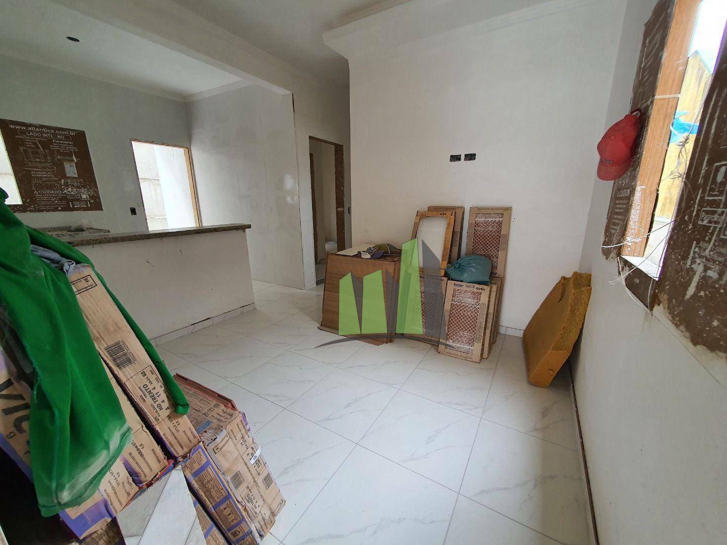 Casa à venda com 2 quartos, 52m² - Foto 4