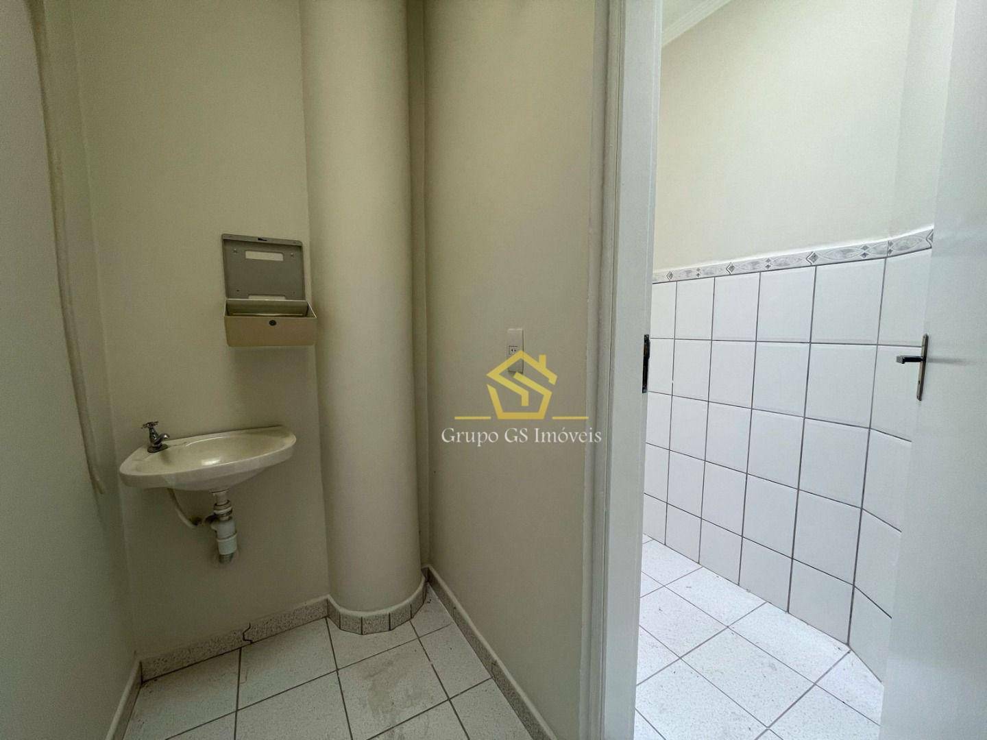 Prédio Inteiro para alugar, 680m² - Foto 16
