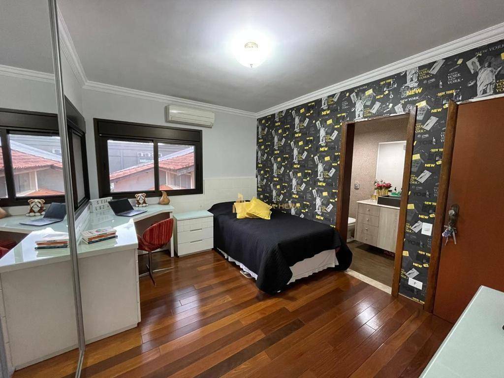 Sobrado à venda com 4 quartos, 354m² - Foto 36