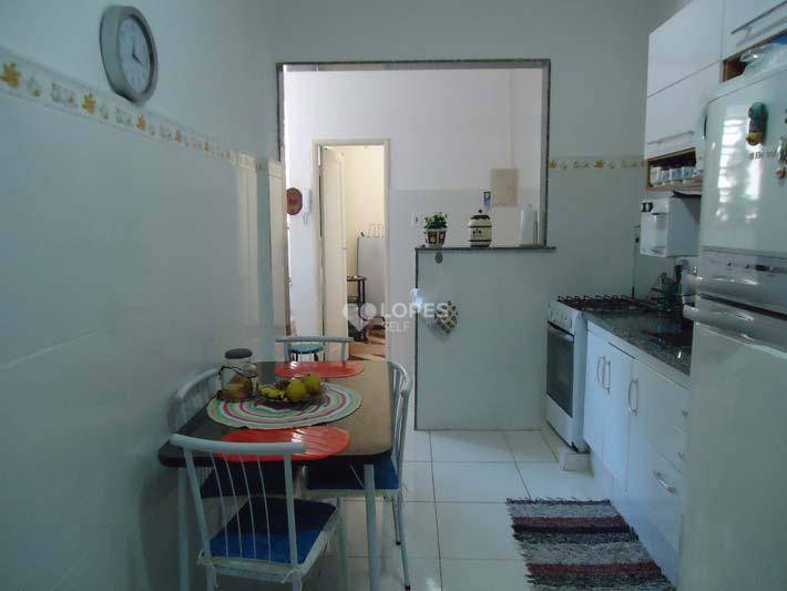 Apartamento à venda com 2 quartos, 77m² - Foto 11