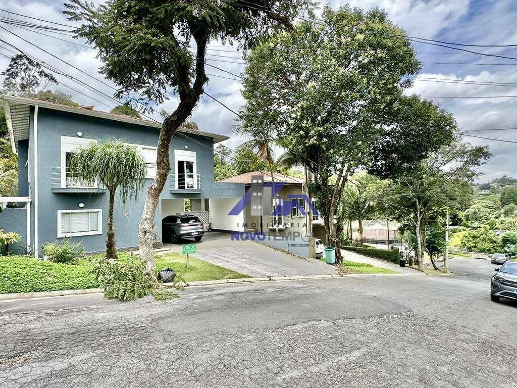 Sobrado à venda com 3 quartos, 224m² - Foto 2