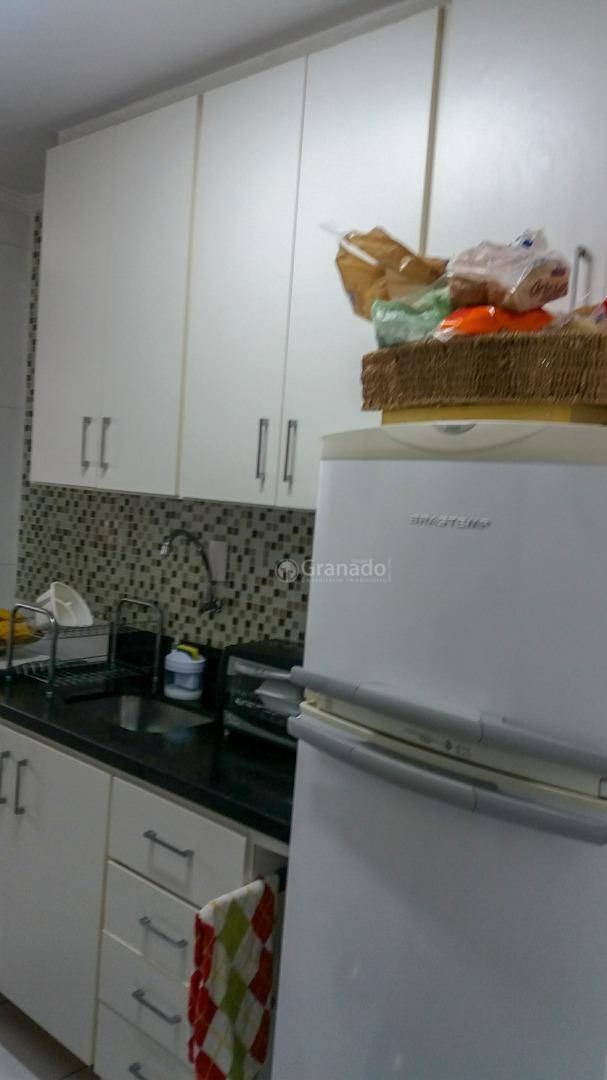 Apartamento à venda com 2 quartos, 58m² - Foto 15