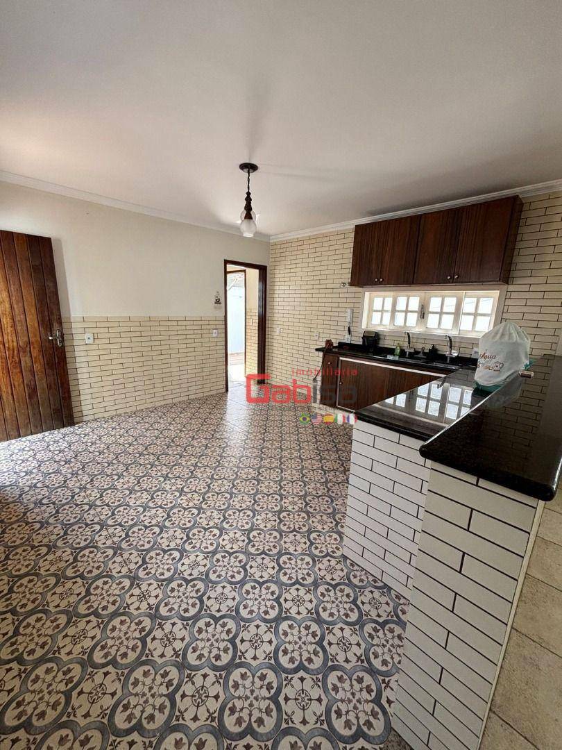 Casa à venda com 5 quartos, 300m² - Foto 25