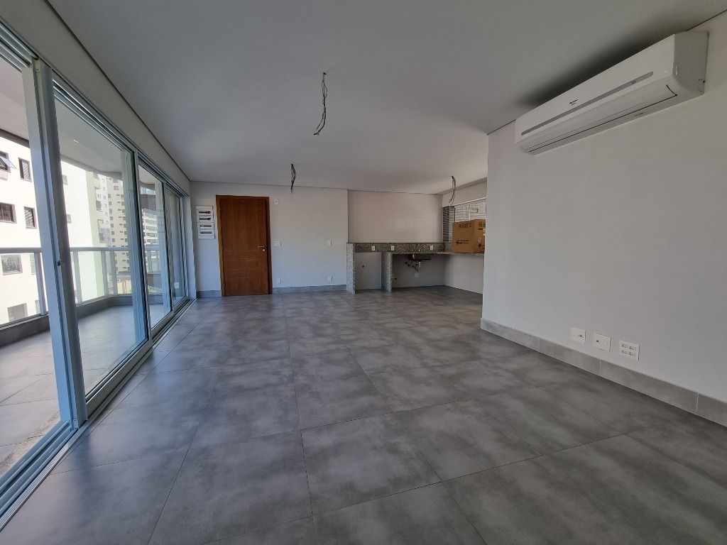 Apartamento à venda com 3 quartos, 146m² - Foto 4