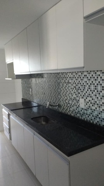 Apartamento à venda com 3 quartos, 76m² - Foto 4