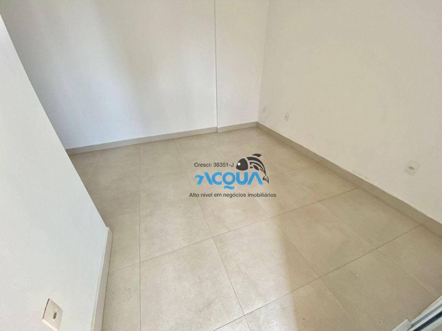 Apartamento à venda com 3 quartos, 110m² - Foto 7