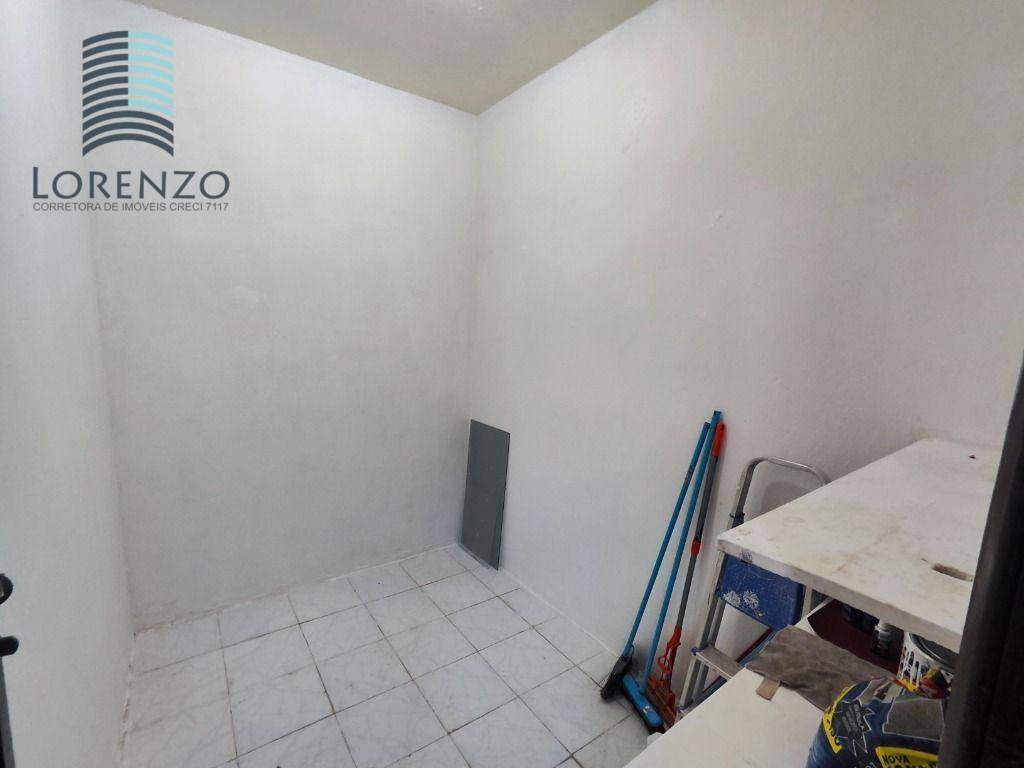 Apartamento para alugar com 3 quartos, 97m² - Foto 32