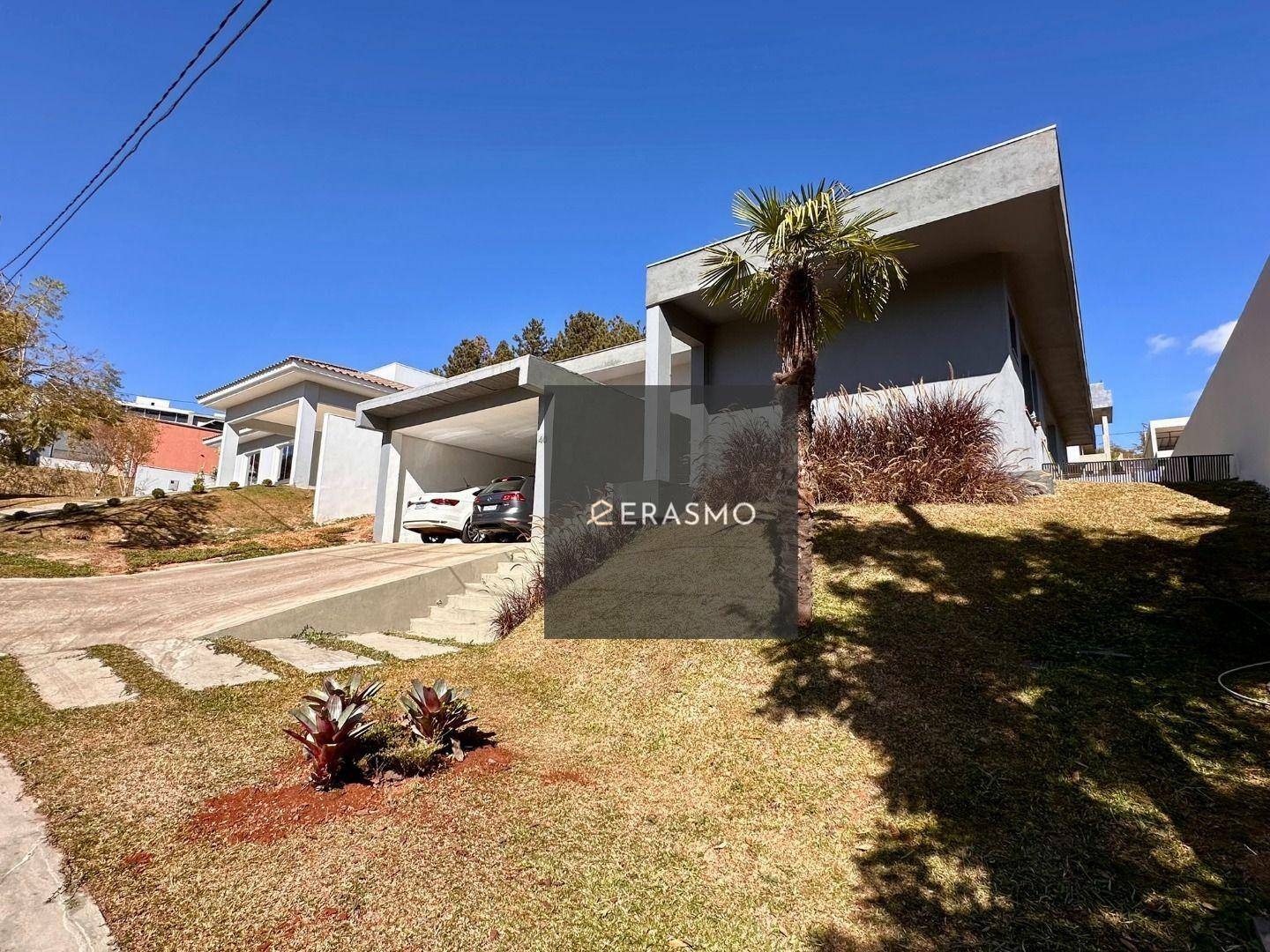 Casa de Condomínio à venda e aluguel com 4 quartos, 300m² - Foto 2