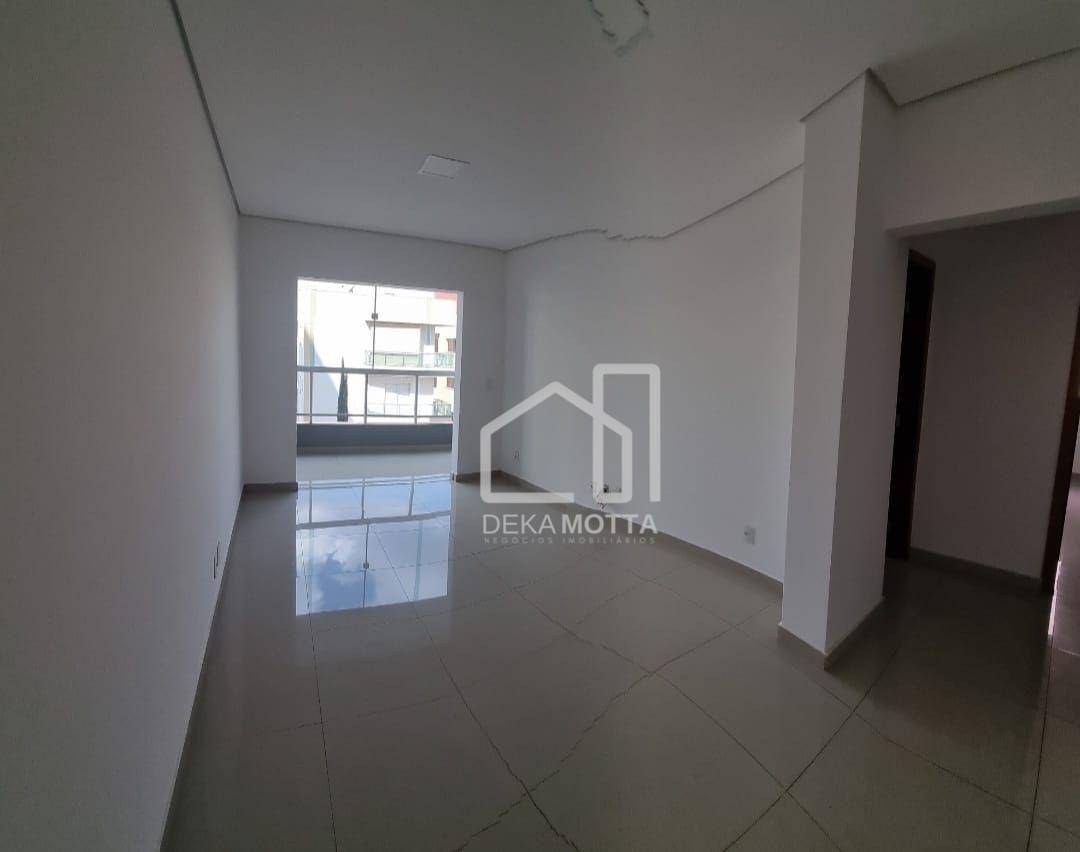 Apartamento à venda com 3 quartos, 92m² - Foto 3