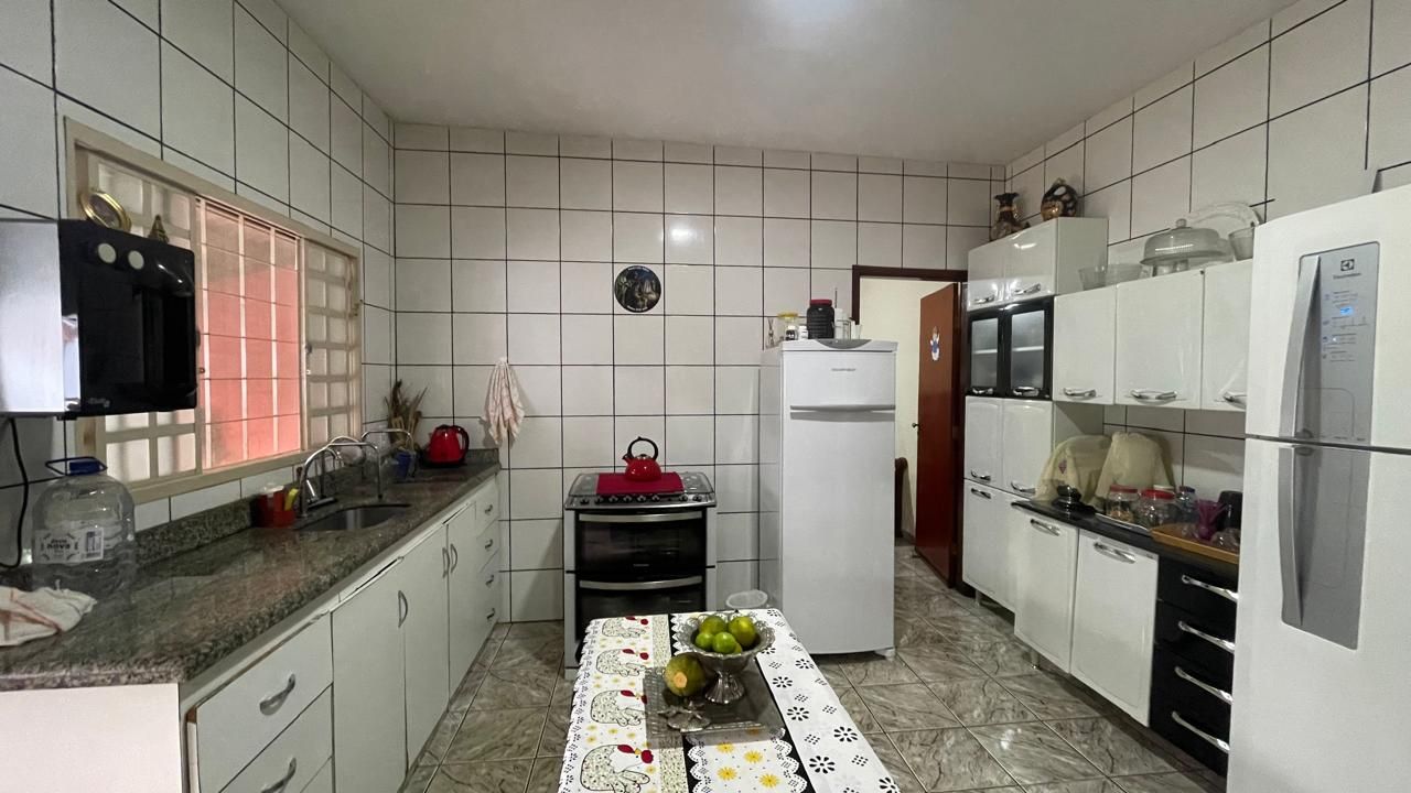 Casa à venda com 2 quartos, 120m² - Foto 10