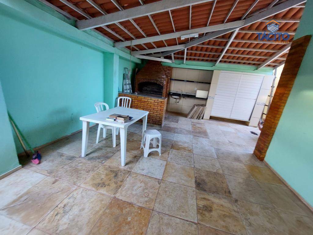 Casa à venda com 4 quartos, 280m² - Foto 37