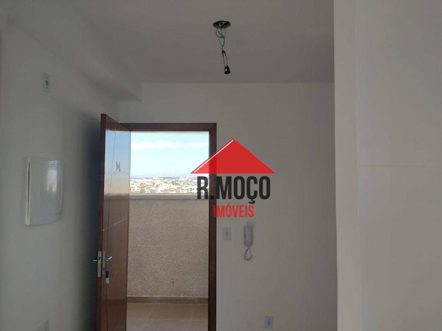 Apartamento à venda com 2 quartos, 39m² - Foto 3